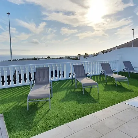Stunning Sea View With 6 Bedrooms & Heated Pool - Renaissance