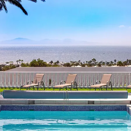 Stunning Sea View With 6 Bedrooms & Heated Pool - Renaissance * Playa Blanca (Lanzarote)