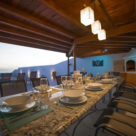 Stunning Sea View With 6 Bedrooms & Heated Pool - Renaissance Villa