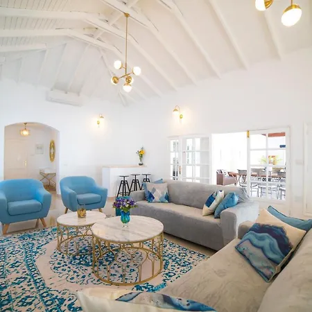 Stunning Sea View With 6 Bedrooms & Heated Pool - Renaissance Villa